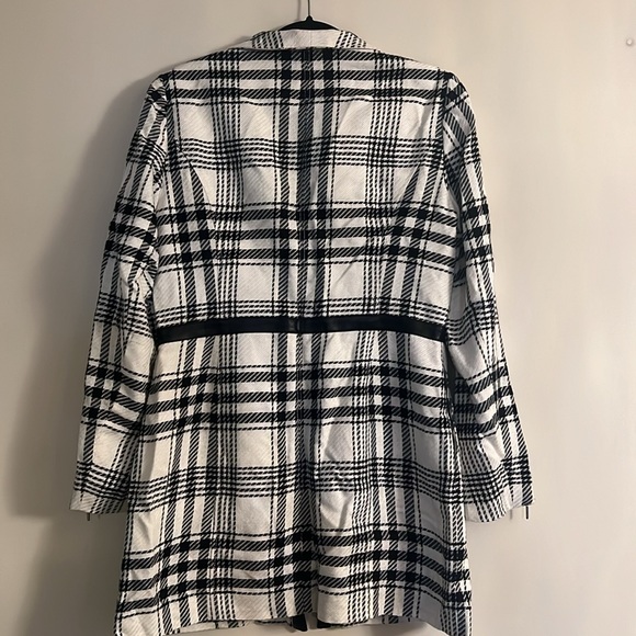 White Black Dress - Picture 2 of 2